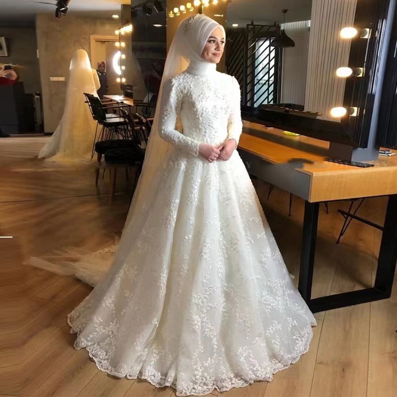 Muslim Plus Size Wedding Dress O Neck Long Sleeve Lace Applique A LineBride Gown